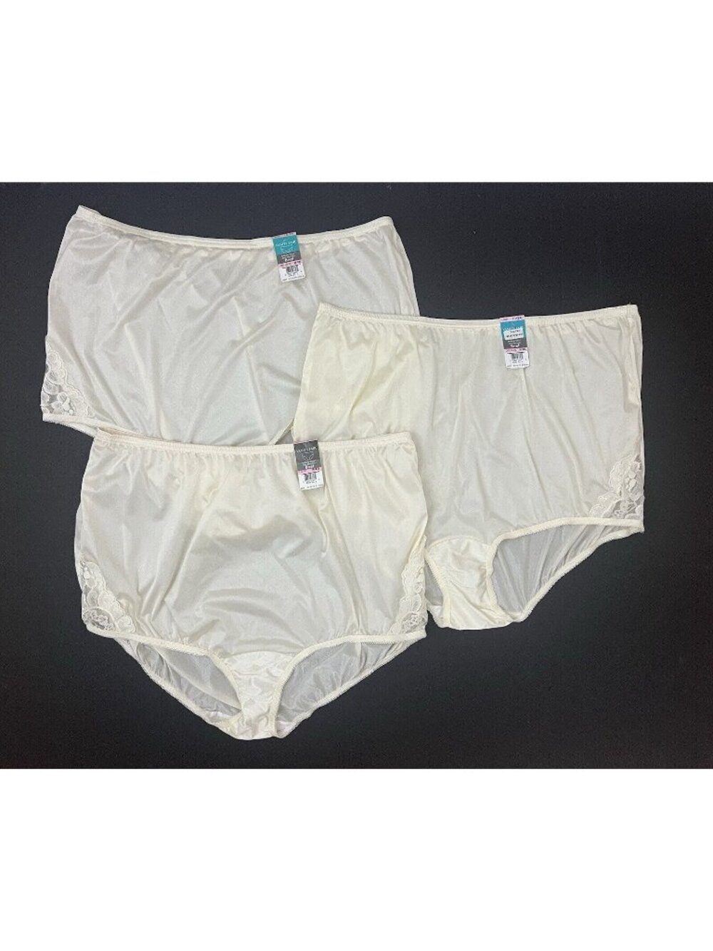 Vanity Fair Perfectly Yours Lace Nouveau Brief Panty Candleglow 10 3XL NWT 3pr